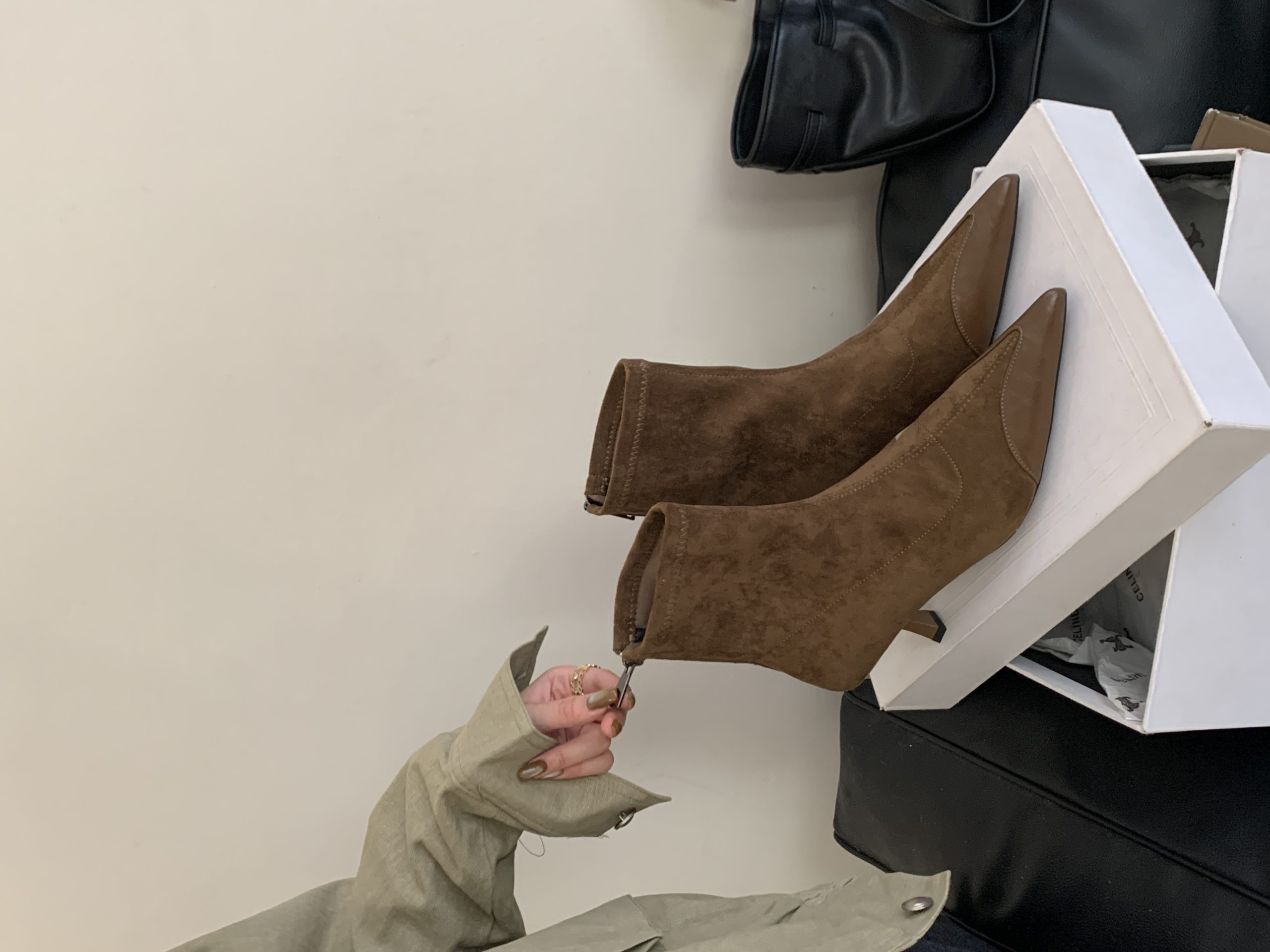2025 New Autumn Winter Pointed Toe Thin Heel Short Boots Women Suede Slim Fit Comfortable Stretchy Ankle Boots - Image 2