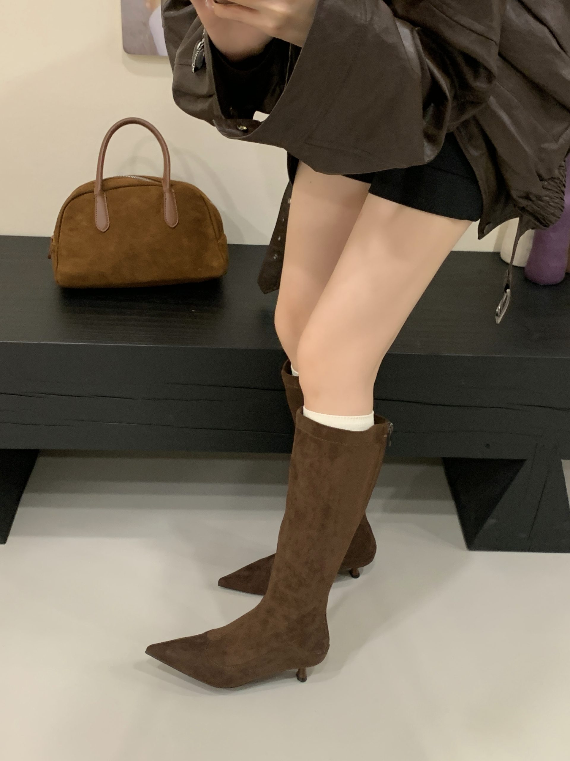 2025 New Winter Suede Long Boots Fashion Simple Style Mid Heel Slim Fit Boots - Image 2