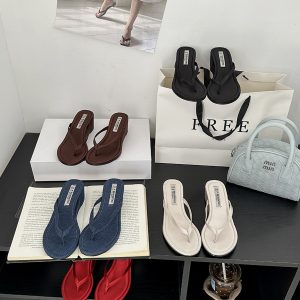 2025 Summer New Beach Wedge Heel Women's Slippers