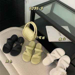 Women's Platform Sandals 2025 Summer New Thick Sole Versatile Slimming Lightweight Anti-Slip Beach Shoes